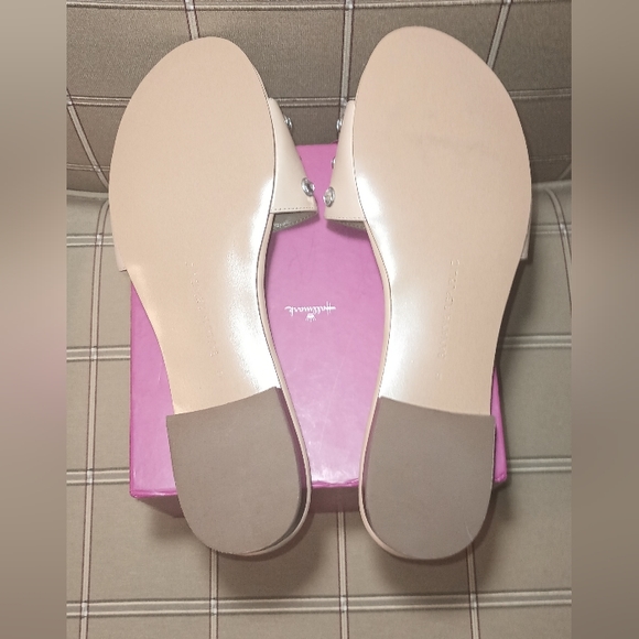 New Banana Republic Designer Sandals 🩴 (9) - Picture 5 of 5